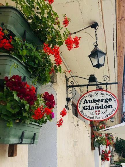 Auberge Du Glandon Saint-Colomban-des-Villards Exterior foto